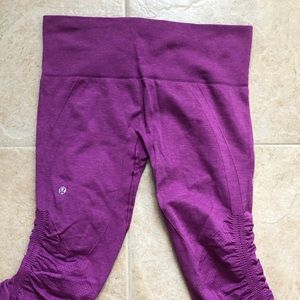Lululemon Mid-Rise 23” Capri